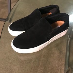 Slip on sneakers